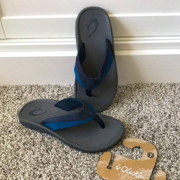 NWT Men's OluKai Ohana Koa Trench Blue/Stone sandals
